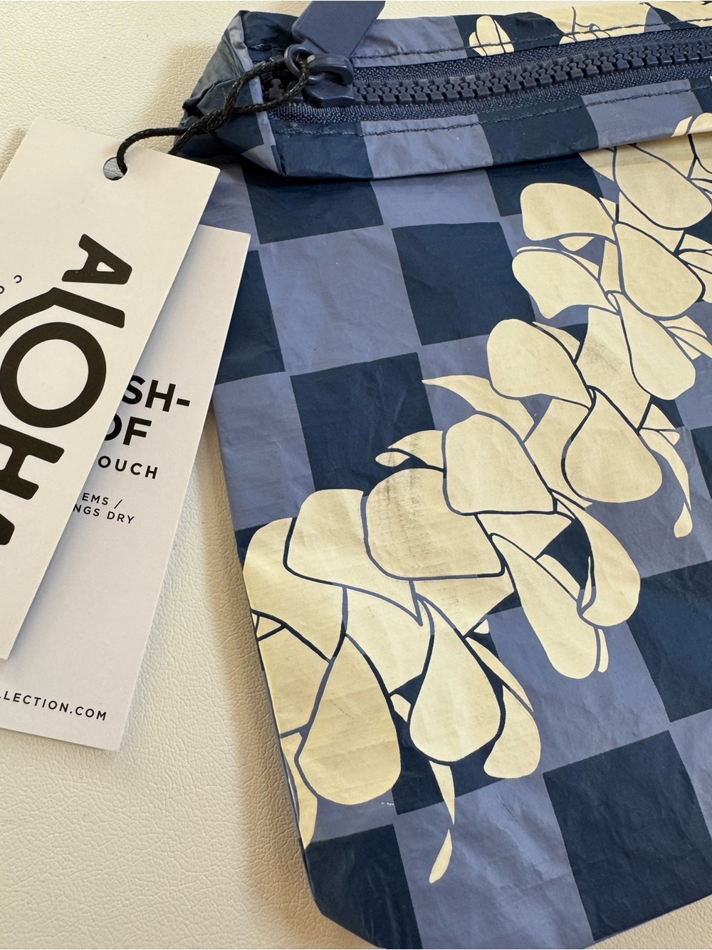 Aloha Collection "Overlei" Small Pouch - Current/Navy Blue Checkered NWT HTF - Picture 4 of 5